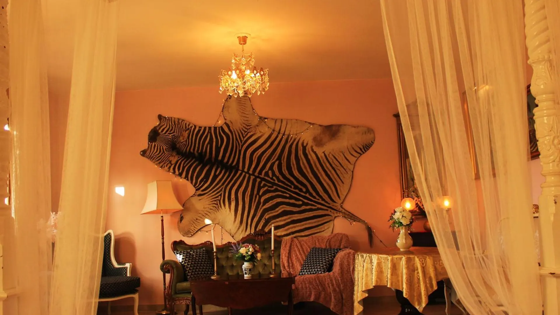Esmaraldas House Of Love Terrasini