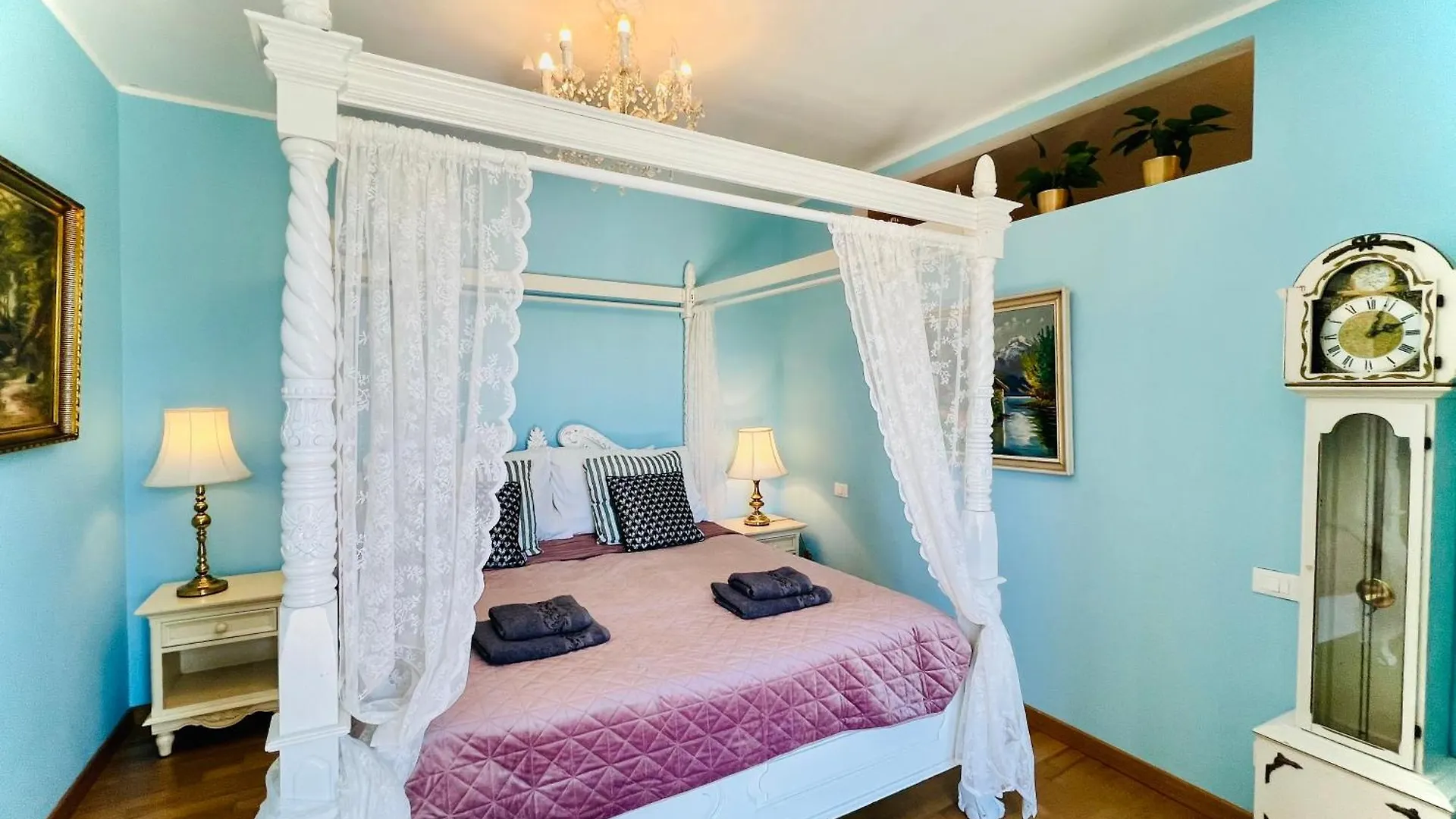Gasthof Esmaraldas House Of Love Terrasini